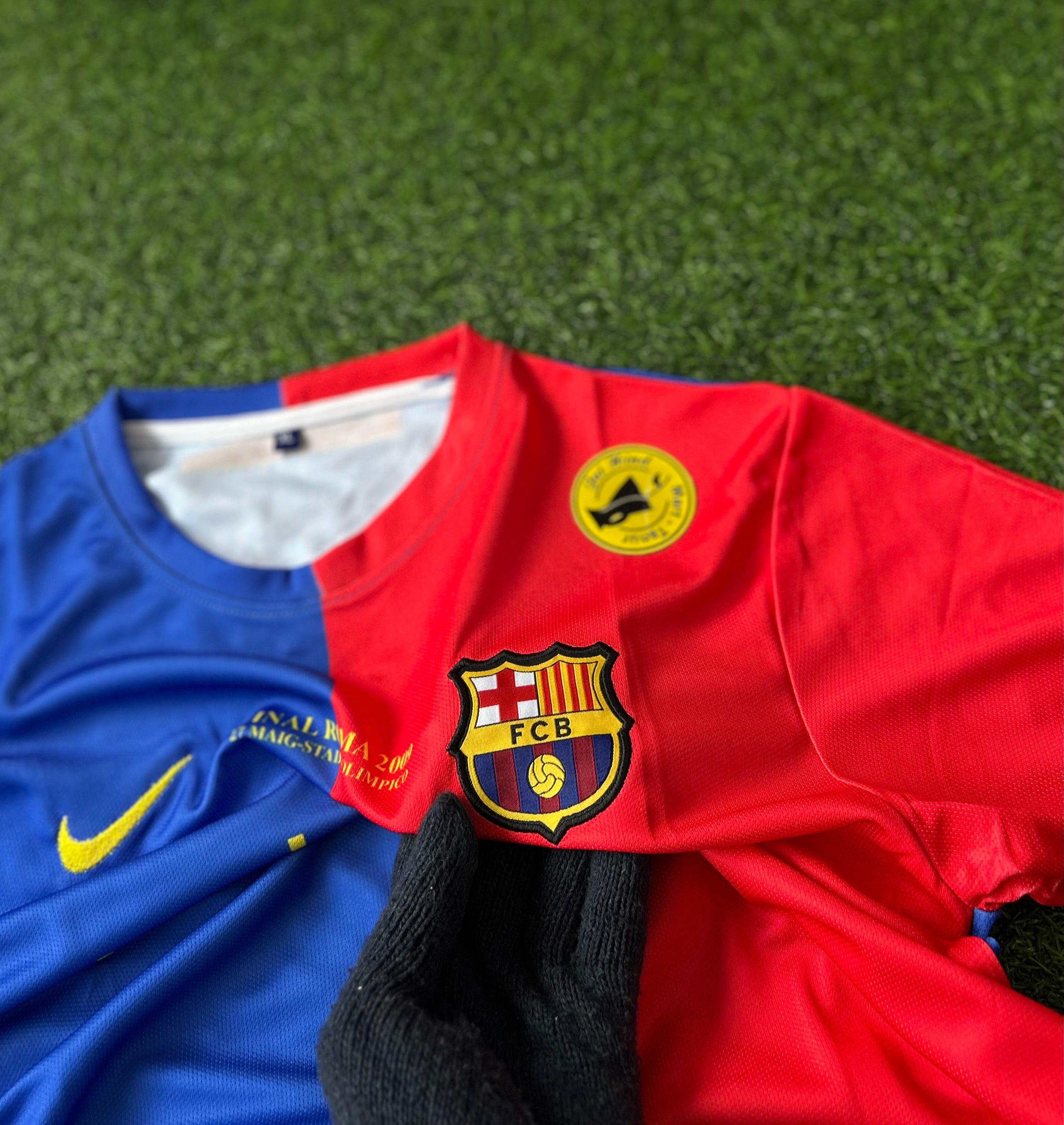BARCELONA 2008-09 HOME KIT, HALFSLEEVE EMBROIDERY