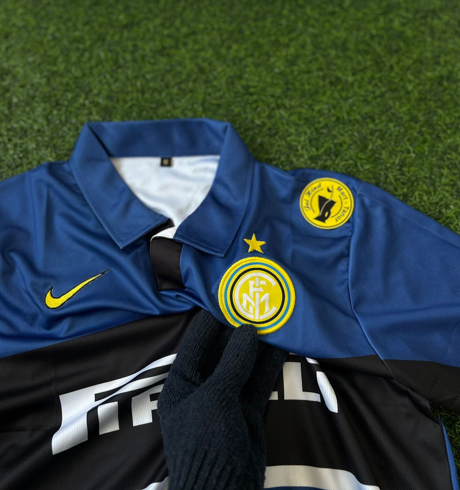 INTER MILAN 1998-99 THIRD KIT , HALFSLEEVE POLO EMBROIDERY